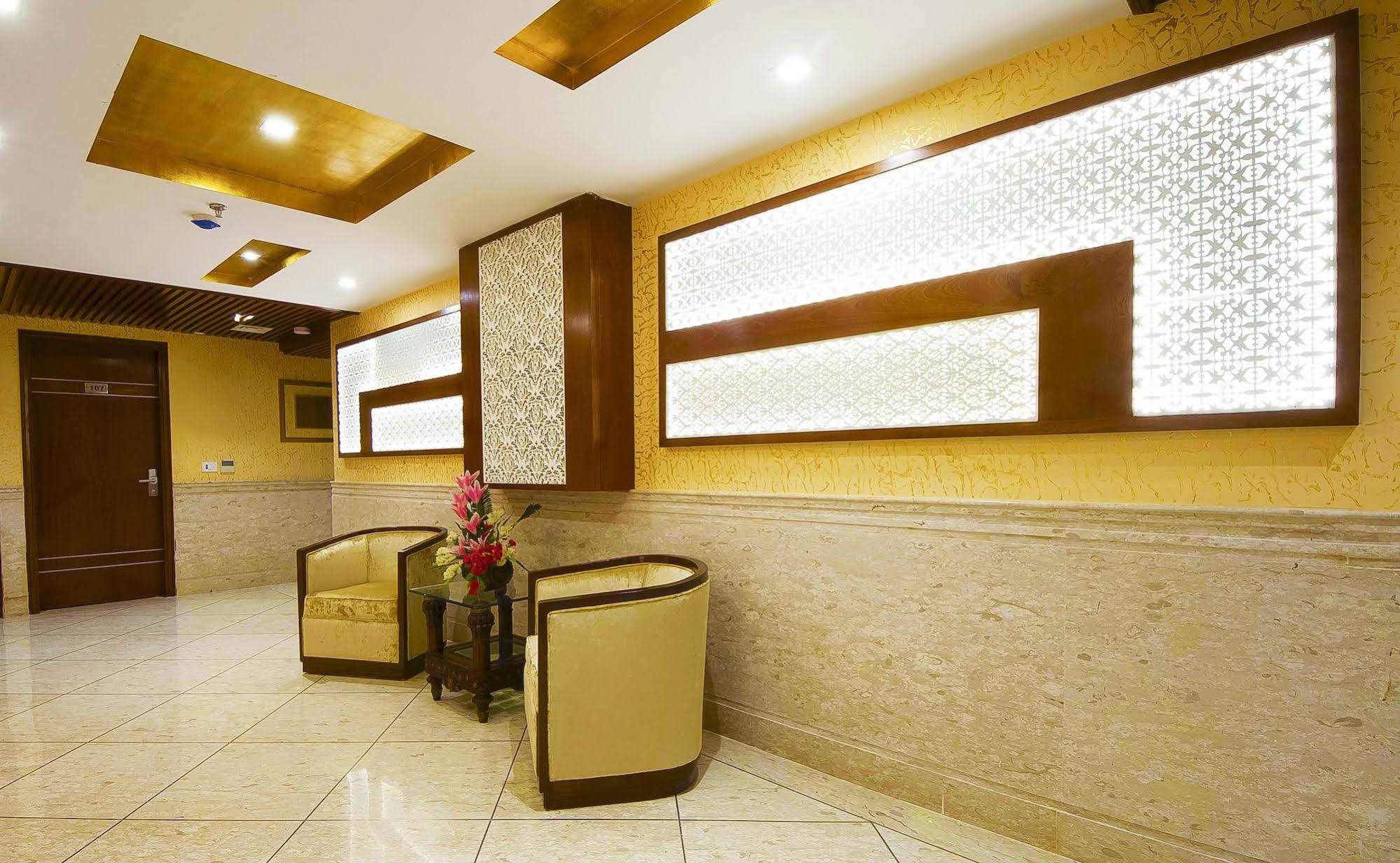 Hotel Swaran Palace Delhi  Exterior foto